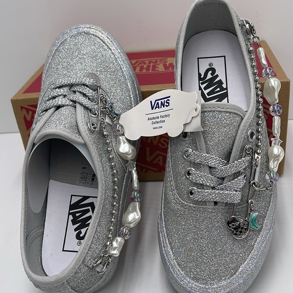 Vans WMNS Authentic 44 D Cosmic Traveler Pearl Gre
VN0A7Q5CPEA Sneakers - Picture 13 of 16